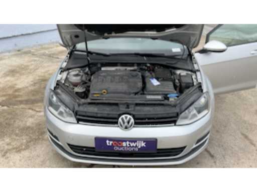 a545f7c6-e973-4b2a-b712-a5cb1f04c732.mp4