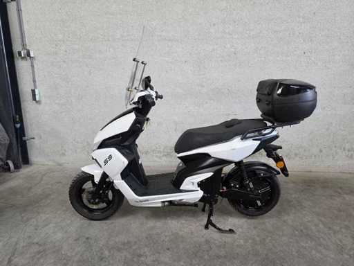 La Souris – elektrischer Moped-Roller – E-ID S9 – frl16s