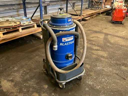 2019 BLASTRAC BDC1330 Industrial Vacuum Cleaner Defective