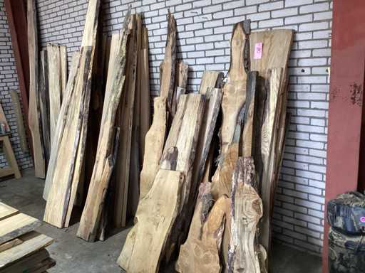 Beech, Ash, American oak Various shells of various types of wood