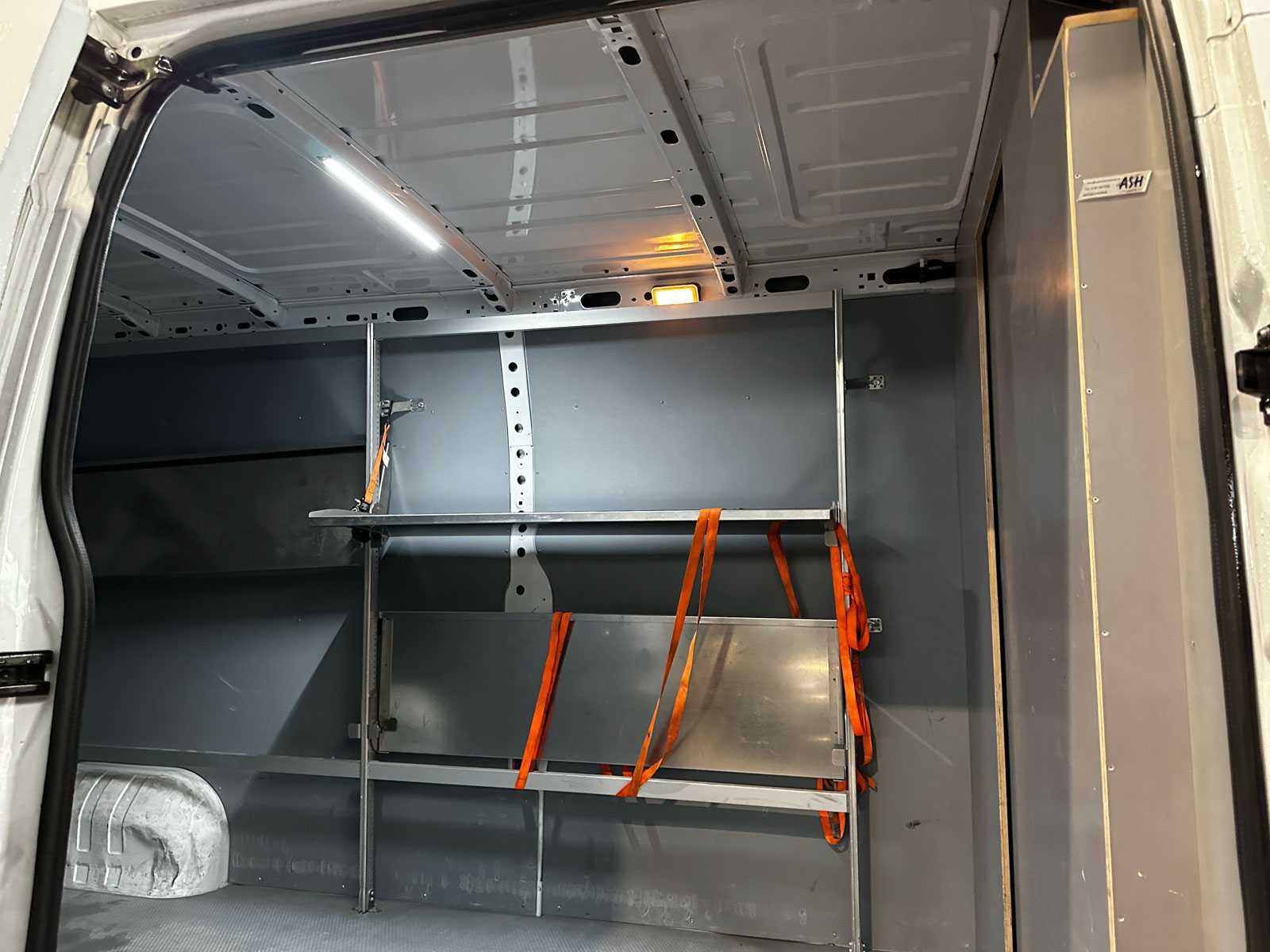 Renault Master T35 2.3dCi L3H2 W.E. 135pk 2024 (Origineel-NL + 1e eigenaar), V-22-HBV