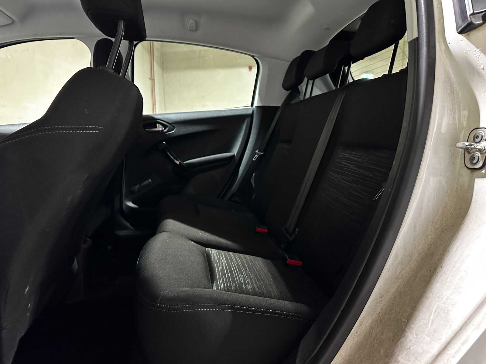 Peugeot 208 1.0 PureTech Access 67pk 2015 (Origineel-NL), GK-426-P