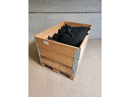 25x decorative cushions