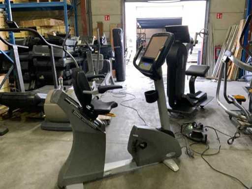 Matrix H7xe upright bike Home Trainer