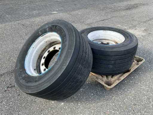 2 pneus Michelin 455/45 R22.5 Maxtrailer+ Truck avec jante