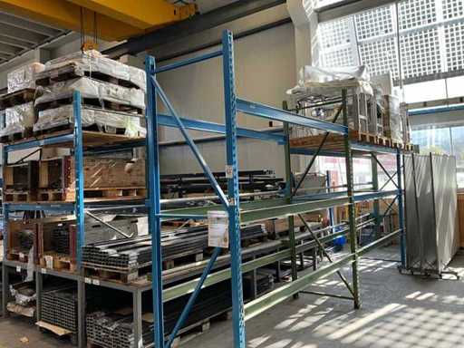 Pallet rack without contents