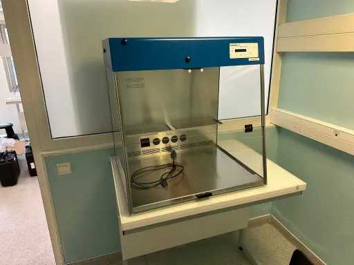 VWR - PCR Workstation