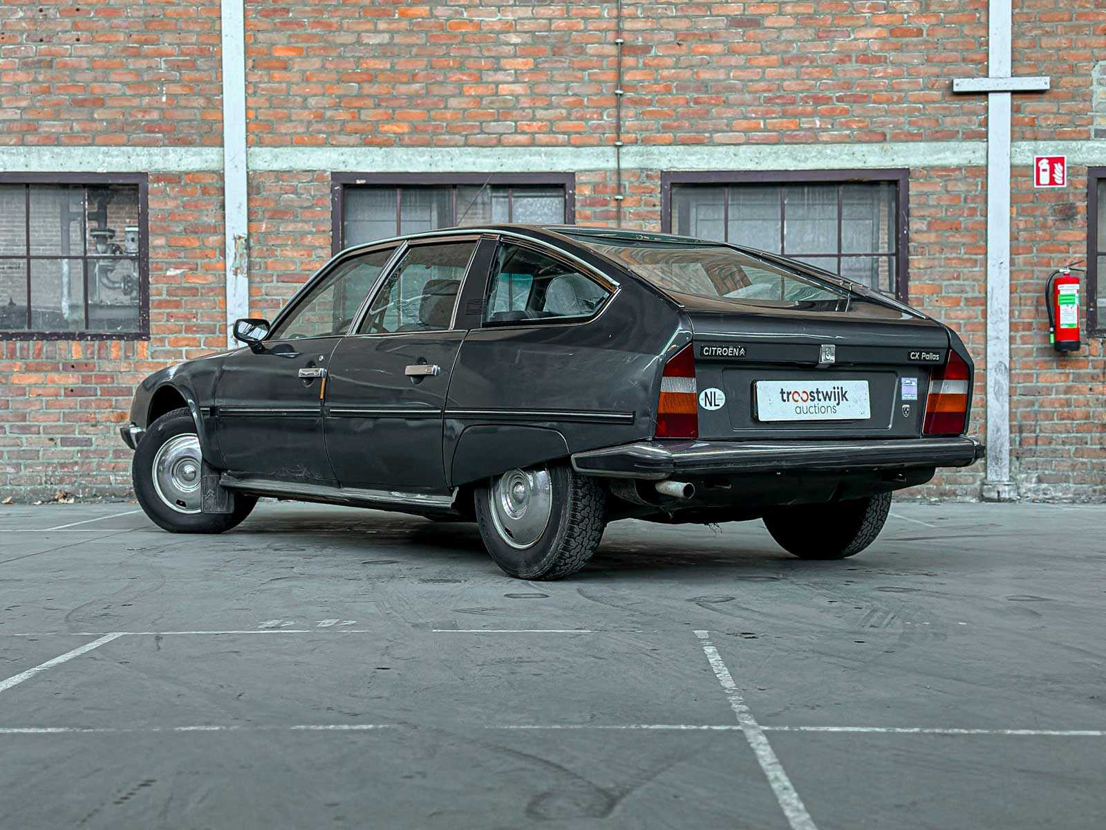 Citroen CX Pallas 2.0 105pk 1984 (Origineel-NL), KZ-02-JN