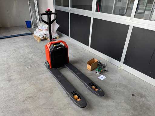 TOYOTA BT TYRO LHE130 Electric Pallet Truck