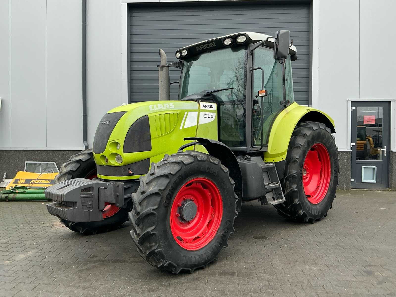 2007 Claas Arion 610 All-wheel drive farm tractor