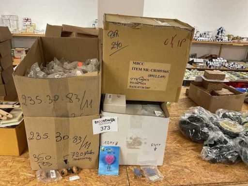 1 x partij haakjes met zuignap; rustieke kastdeurknopjes