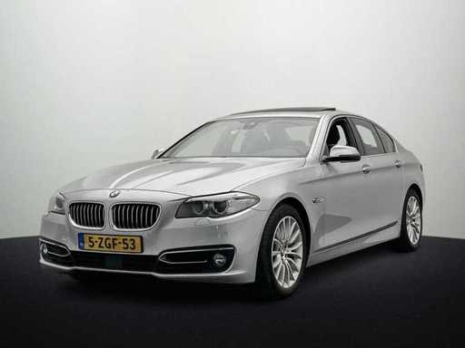BMW Seria 5 525d Ediția de lux 2015 | 5-ZGF-53