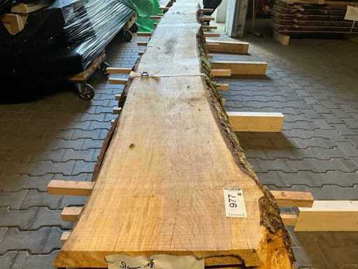 Oak log / trunk / 4.20m long / diameter approx. 45 cm / sawn into 50 mm / 6 planks, air-dried