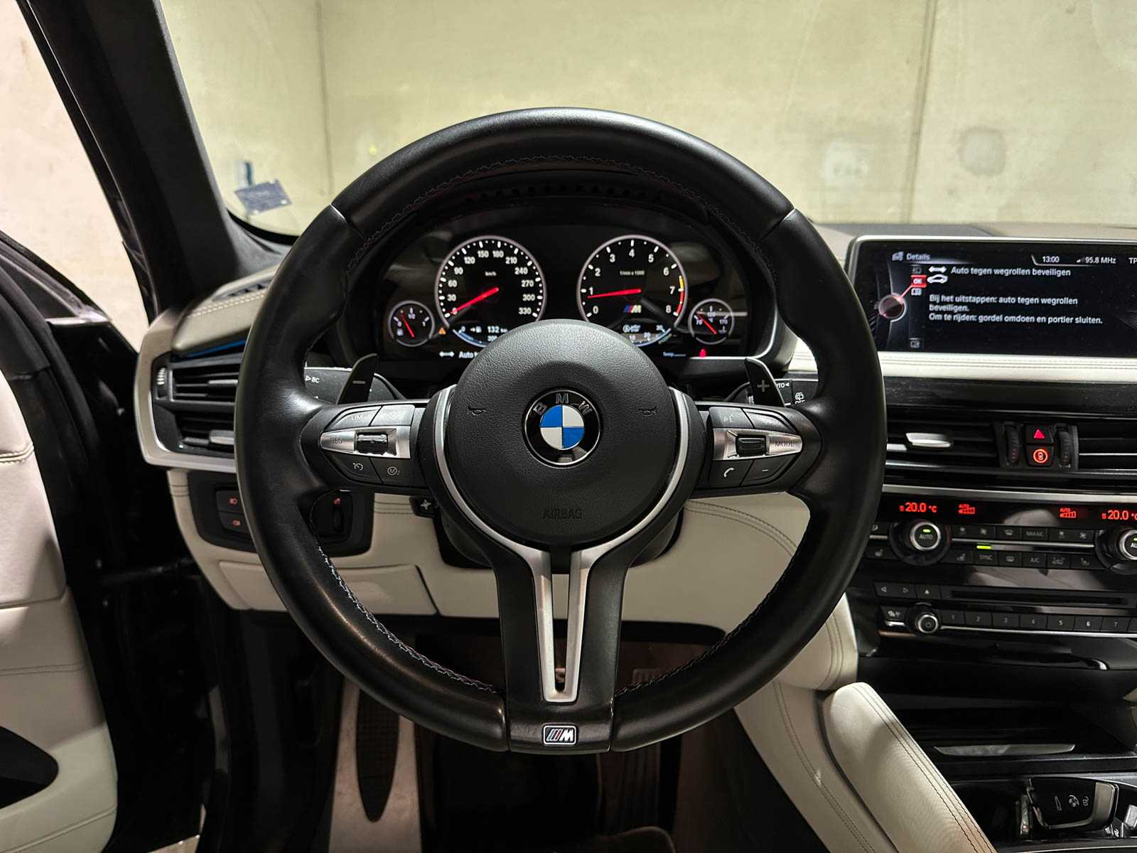 BMW X5M 4.4 V8 M-Sport F85 576pk 2015, JPV-47-K