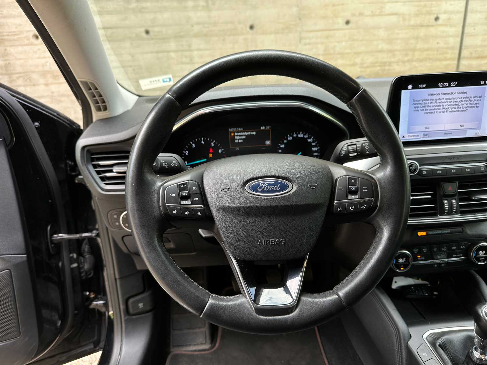 Ford Focus Wagon 1.0 EcoBoost ST Line Business 123pk 2019, T-876-HJ