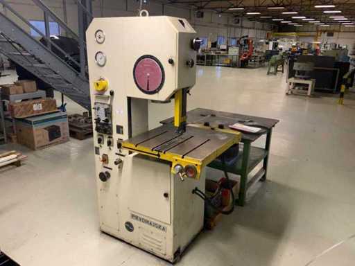 Pionowa piła taśmowa Prvomajska SU-4