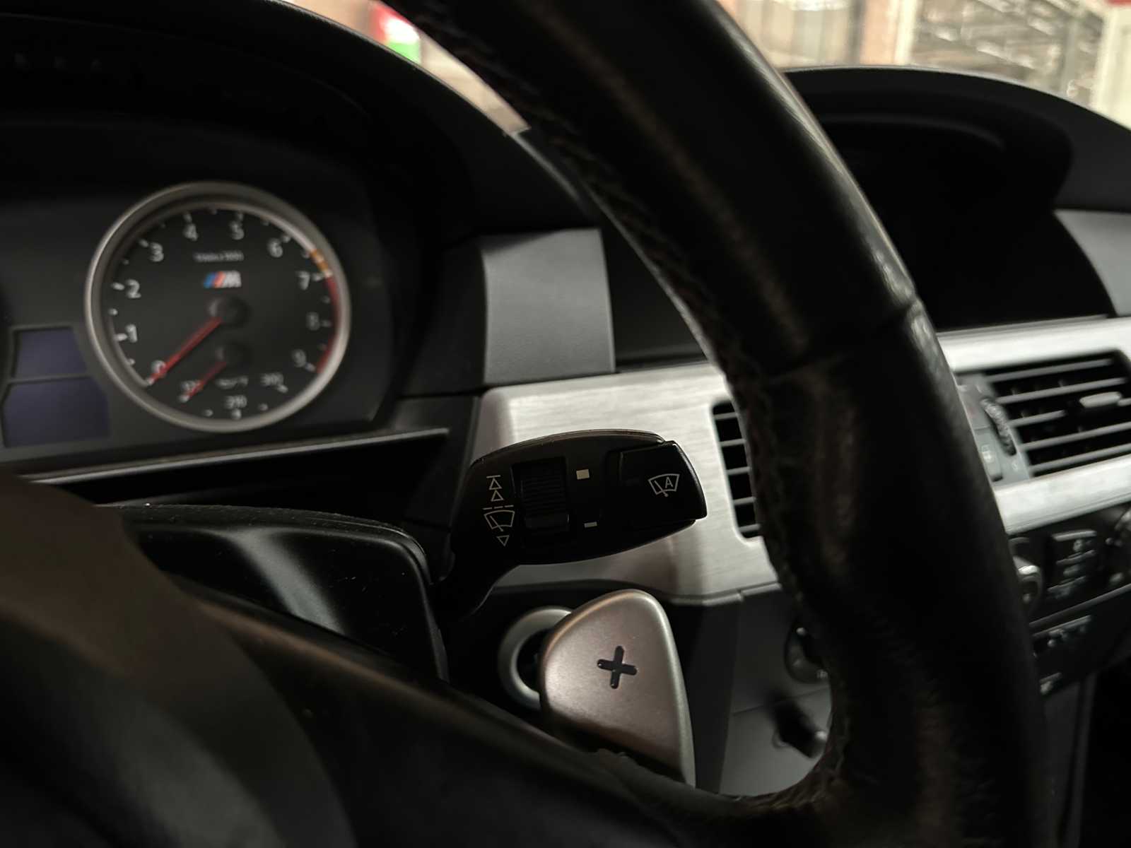 BMW M5 5.0 V10 E60 500pk 2006 5-serie Youngtimer