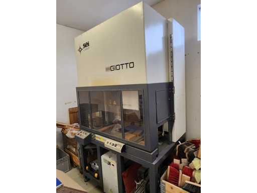 SEI Laser Italien - SEI GIOTTO CO2 3ax Compact - Laser zum industriellen Markieren und Gravieren vor allem von Holzprodukten - 2015