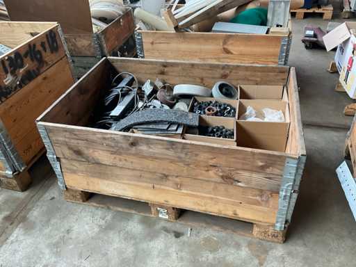 Lot de capace din plastic