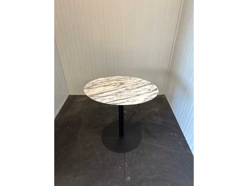 Table d’appoint ovale Zuiver Snow 2 pièces