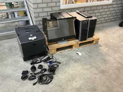 Desktop, printer en monitor