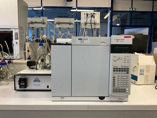 AGILENT 7890A Gas Chromatography System