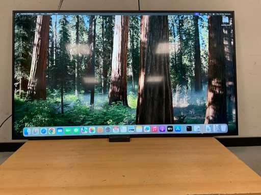 Sharp (PN-HW651) 65”, 3840x2160 (UHD) LCD Monitor