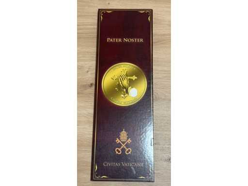 Medailles voorzien van Het Onze Vader Civitas Vaticana verguld met kleurapplicaties PP