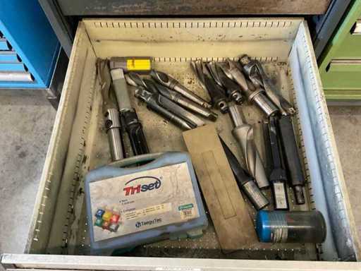 Lotto di utensili per la perforazione