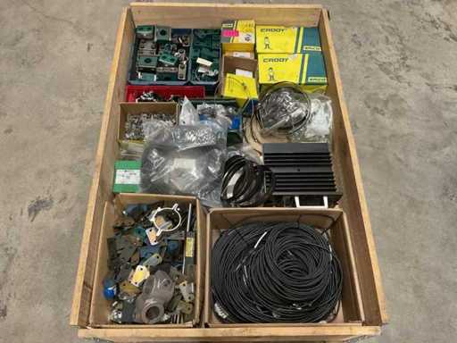 Batch of building and fastening materials