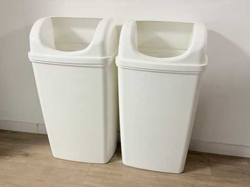 Afvalbak 2 stuks. Wit.