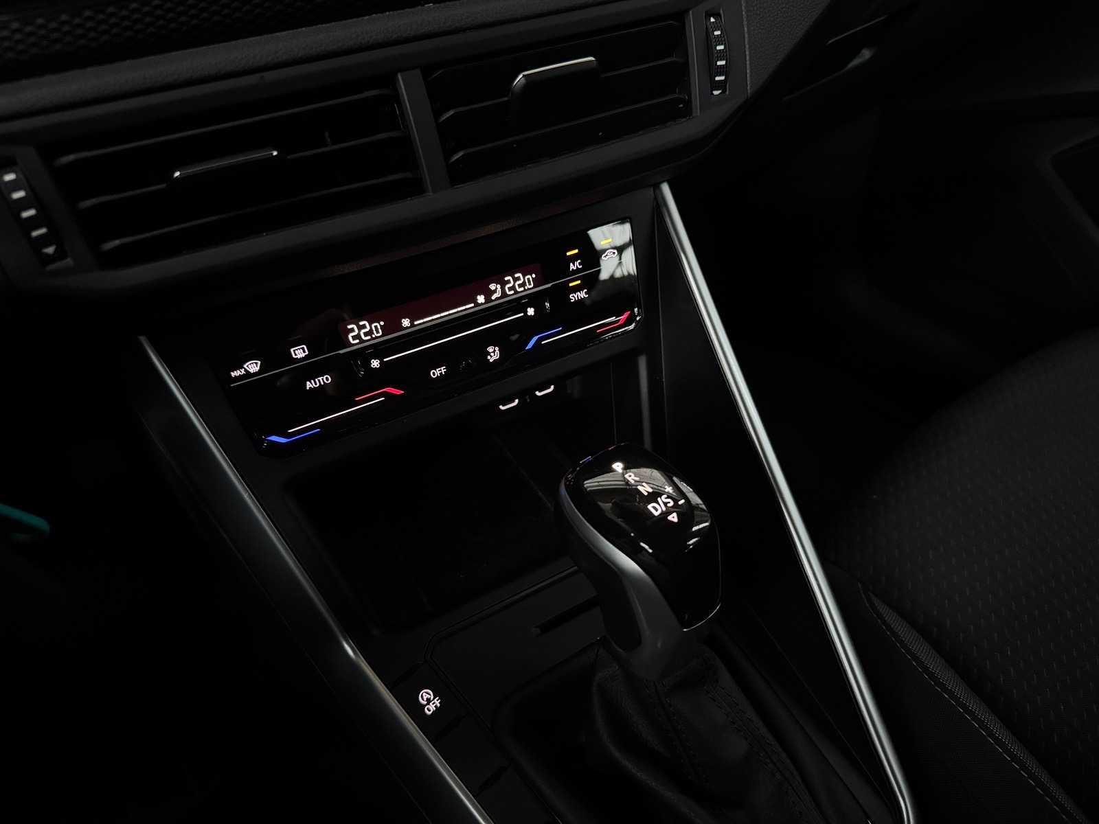 Volkswagen Polo 1.0 TSI Business 2022 -Automaat-, JLV-65-K