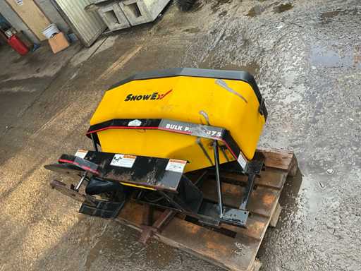 Snowex SP-1875 Épandeur de sel