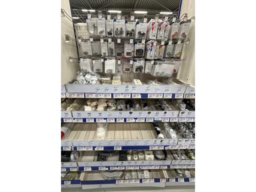 Série de divers matériaux d’installation et de commutation