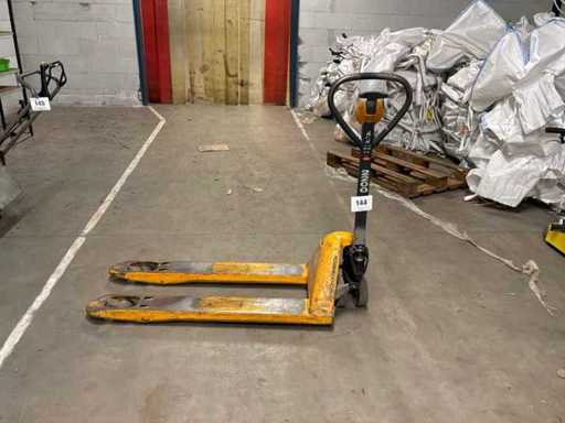 Cric à palette hydraulique Jungheinrich AM2200 de 2001