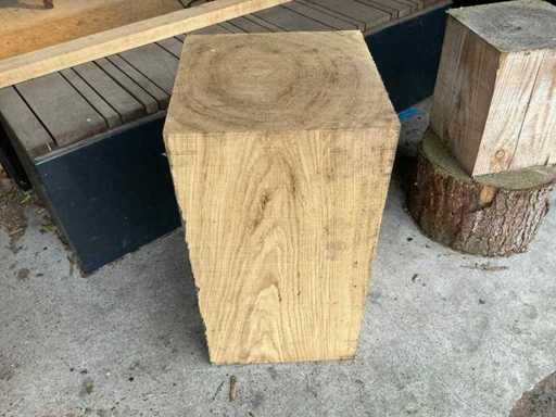 Piedestal din stejar 36x36x68cm