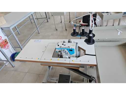 JACK LIKELY C4 OR E4 SERIES Industrial Overlock Machine • JACK • C4 Series (est.)