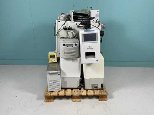 Lotto misto - Varie attrezzature di laboratorio