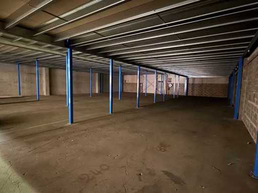 Mezzanine of 170m2 - Wooden floor