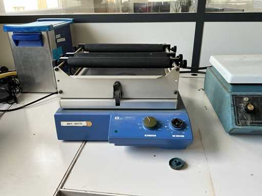 Agitatore di piastre IKA HS250