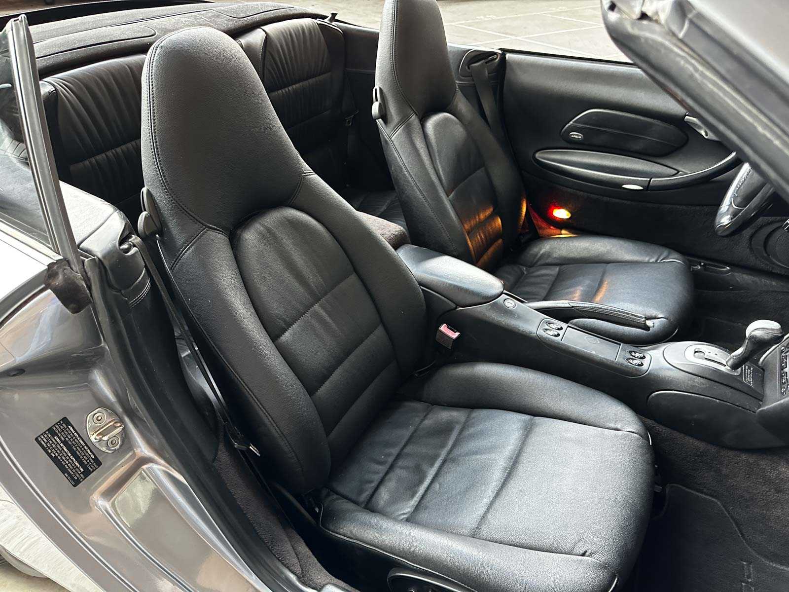 Porsche 911 Carrera Cabriolet 3.4 996 300pk 2001 Youngtimer