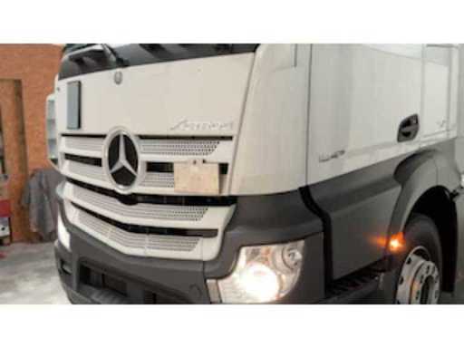 cf3f1abf-661e-4a59-a136-3e2252d8cf4a.mp4