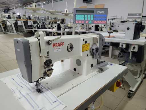 PFAFF - 939 - Zig Zag Sewing Machines