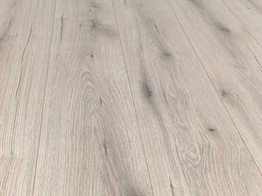 97 m2 planches stratifiées - 1383 x 193 x 10 mm