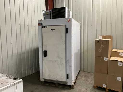 Chambre froide indépendante en famille d’accueil