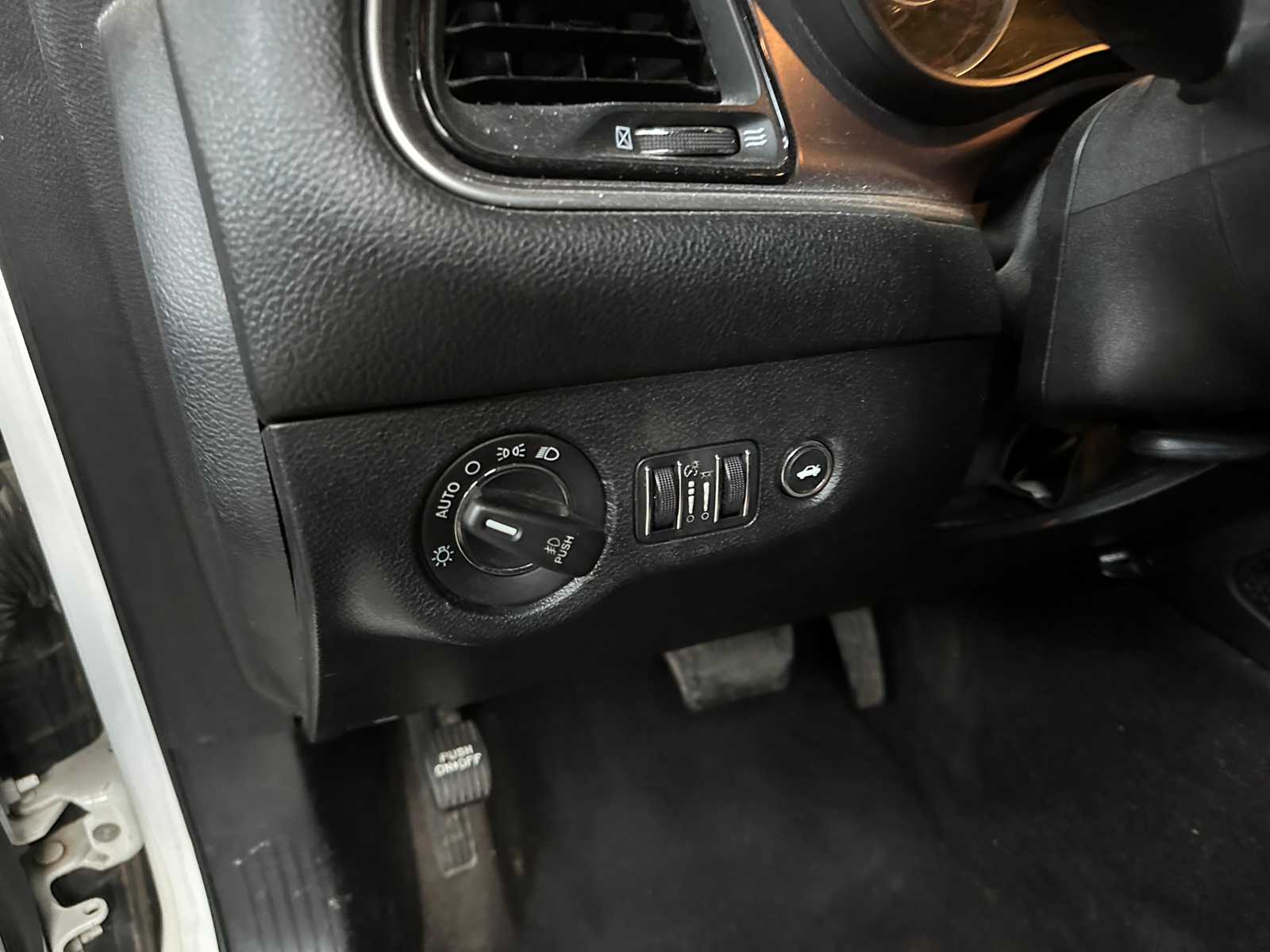 Dodge Challenger SXT 3.6 V6 305PK 2016