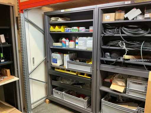 Mewaf Venezianischer Blindtürschrank mit Farbe und Maskierungsmitteln