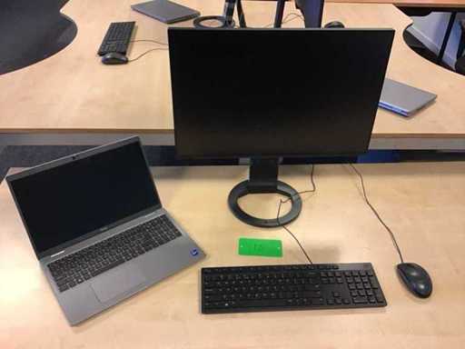 Dell latitude 5520 i7 incl monitors and accessories 