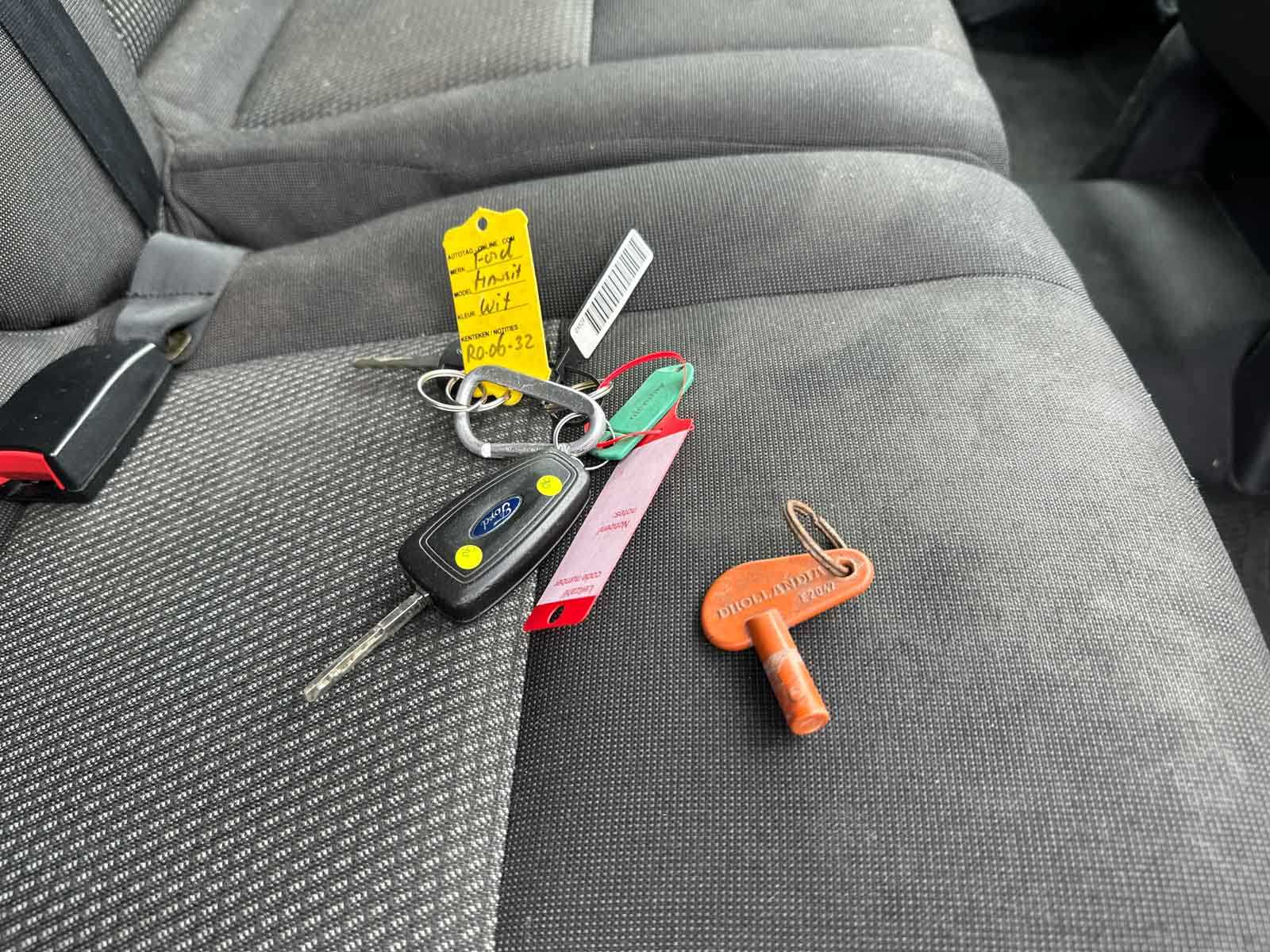 Ford Transit 350 2.2 TDCI L3H1 Am 125pk 2016, V-192-TF