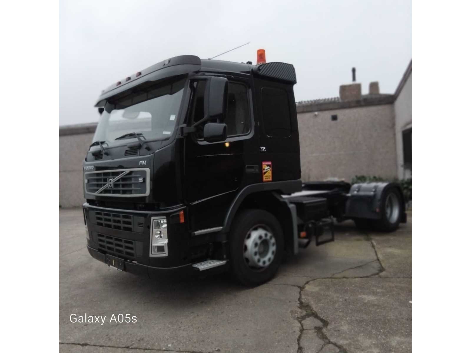 2003 Volvo FM/FH 4X2 6.7 Truck